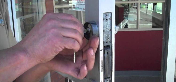 commercial door lock repair Tracy
